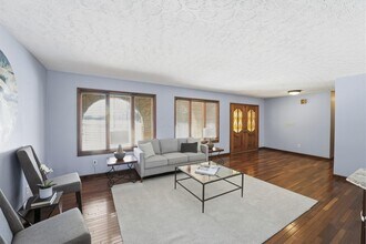 13040 Duncan Plains Rd NW in Johnstown, OH - Building Photo - Building Photo