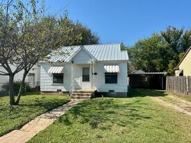 1224 Ashleman St in Waco, TX - Building Photo
