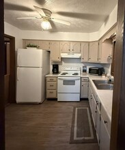 8421 Colwyn Ct in Youngstown, OH - Building Photo - Building Photo