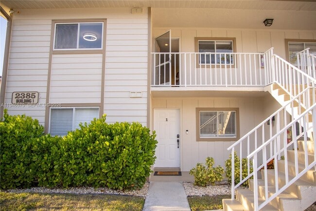 2385 Naples Trace Cir in Naples, FL - Building Photo - Building Photo