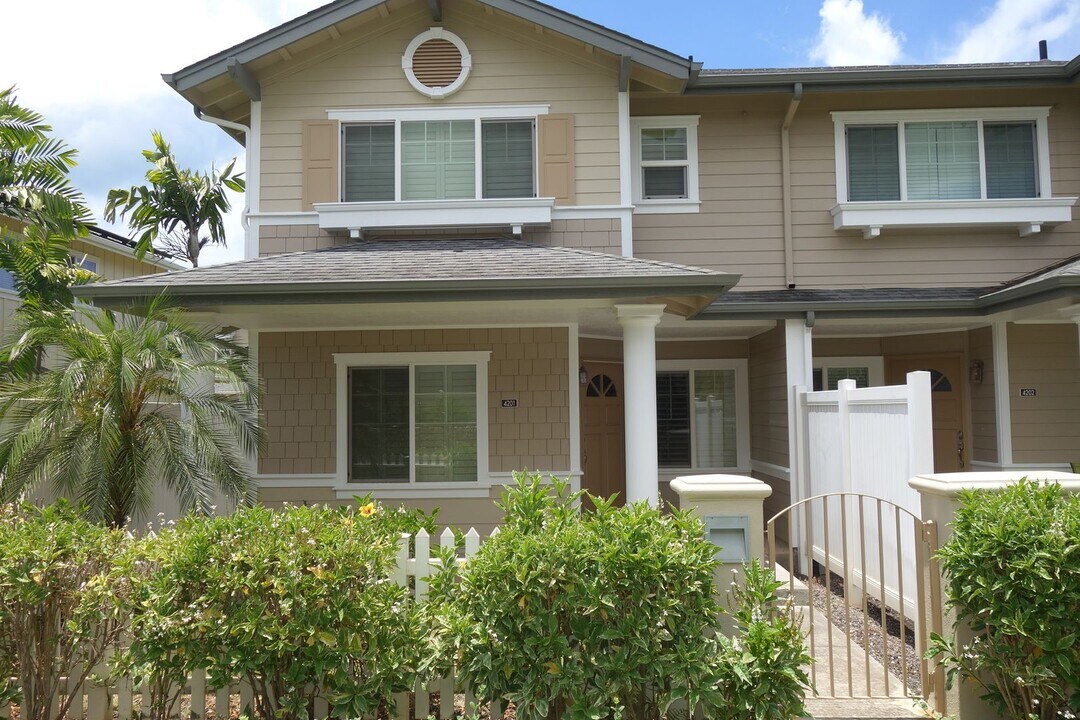 91-2015-2015 Kai 'Oli St in Ewa Beach, HI - Building Photo