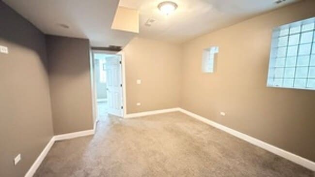 8017 S Phillips Ave in Chicago, IL - Building Photo - Building Photo