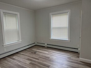 974 Smith St in Providence, RI - Building Photo - Building Photo