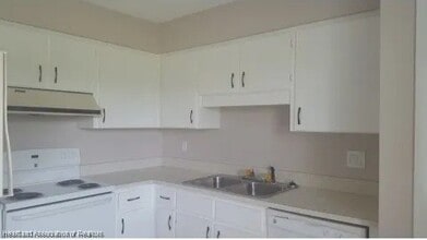 6217 Candler Terrace in Sebring, FL - Building Photo - Building Photo