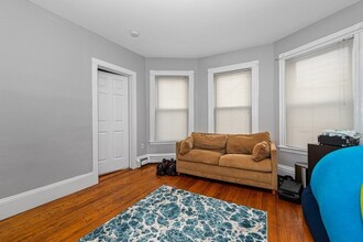 44 Hillside St, Unit #1 in Boston, MA - Building Photo - Building Photo