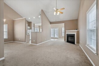 127 Kristin Ct in Yorktown, VA - Building Photo - Building Photo
