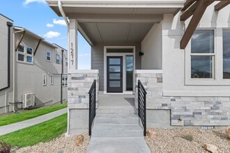 1277 E Echelon Rdg Ln in Boise, ID - Building Photo - Building Photo