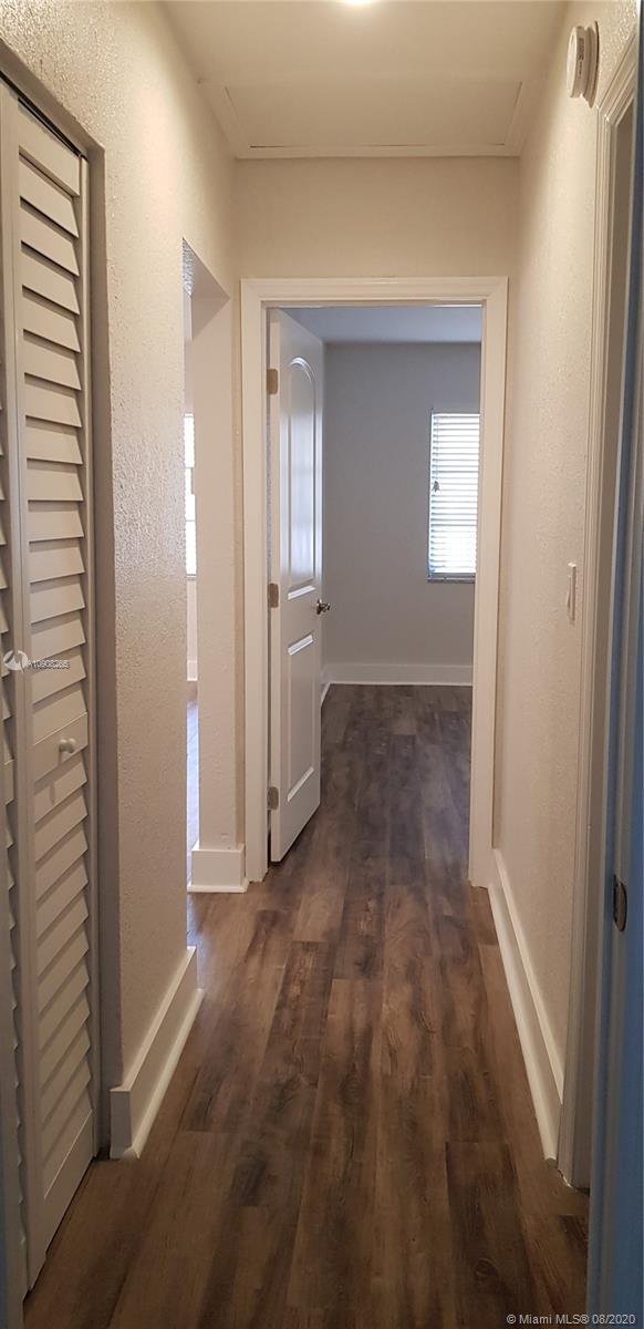 615 SE 16th St-Unit -1-4 in Fort Lauderdale, FL - Building Photo - Building Photo