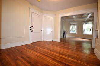 134 Fuller St, Unit 1 in Brookline, MA - Building Photo - Building Photo