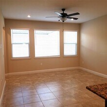 8085 Glenlloyd Ave in Winter Garden, FL - Building Photo - Building Photo