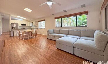 94-1156-1156 Kaloli Loop in Waipahu, HI - Building Photo - Building Photo