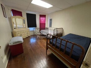 915 W 4th Ave in Mitchell, SD - Building Photo - Building Photo