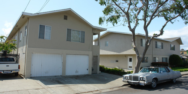 3201 Carlson Blvd in El Cerrito, CA - Building Photo - Building Photo