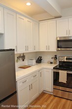 8804 N Edison St in Portland, OR - Building Photo - Building Photo