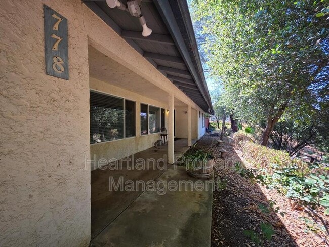 778 N Glen Oaks Dr in Alpine, CA - Building Photo - Building Photo