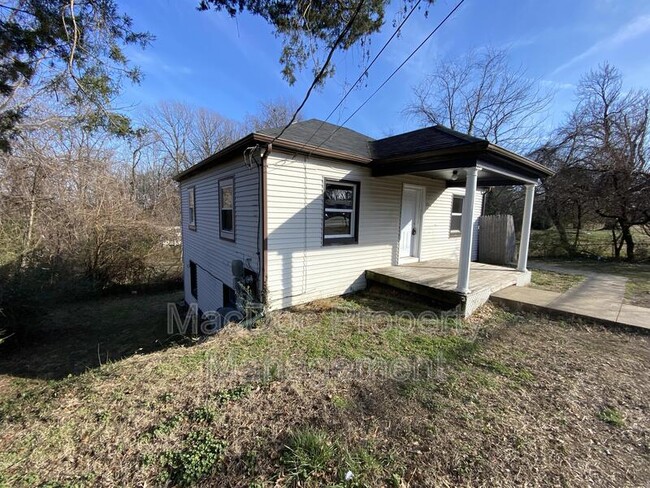 1719 Lafayette Blvd in Fredericksburg, VA - Foto de edificio - Building Photo