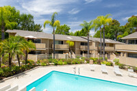 Aloma Apartments in Laguna Niguel, CA - Foto de edificio - Building Photo