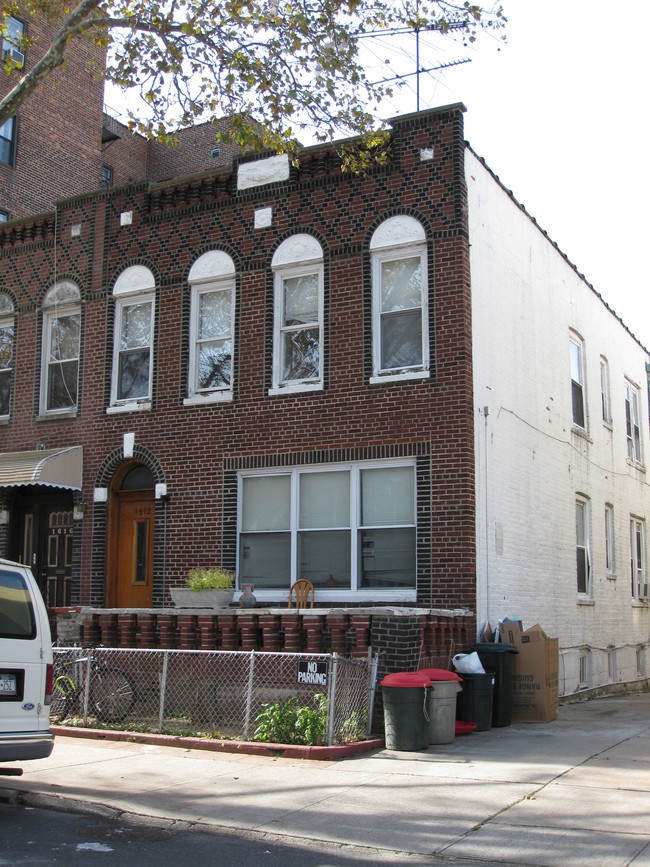 1612 E 2nd St in Brooklyn, NY - Building Photo - Building Photo