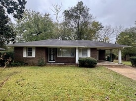 2409 Ruth St in Tupelo, MS - Building Photo