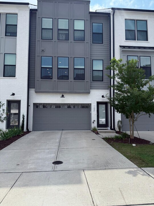 1108 Kiernan Grove Ln in Cary, NC - Building Photo