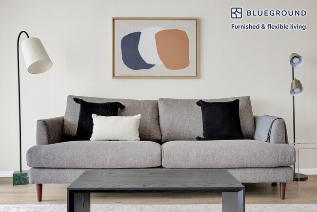 10 Emerson Pl in Boston, MA - Building Photo - Building Photo