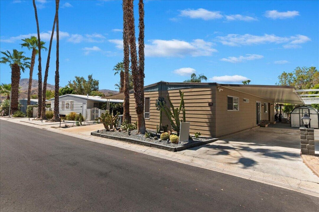 171 Avenida Orontes in Cathedral City, CA - Building Photo