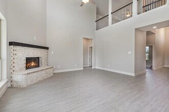 180 Crystal Lk Ln in Red Oak, TX - Building Photo - Building Photo