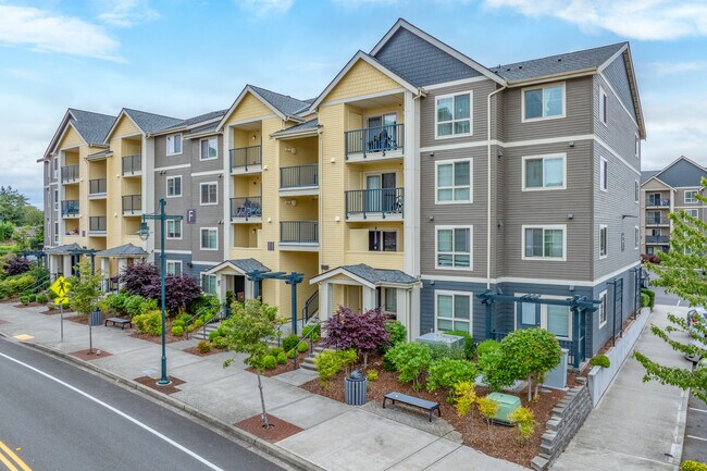 Uptown Square in Federal Way, WA - Building Photo - Building Photo