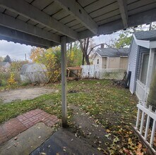 4411 Red Arrow Rd in Flint, MI - Building Photo - Building Photo