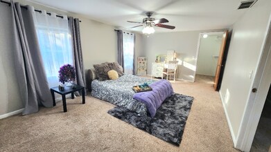 726 Michigan St in Lapeer, MI - Building Photo - Building Photo