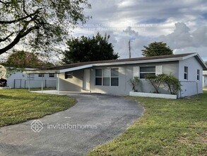 6561 Thomas St in Hollywood, FL - Building Photo - Building Photo