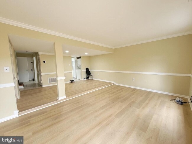 9627 Horizon Run Rd in Montgomery Village, MD - Building Photo - Building Photo