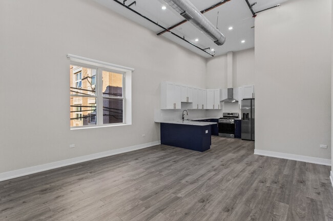 3214 W Lawrence Ave in Chicago, IL - Foto de edificio - Building Photo