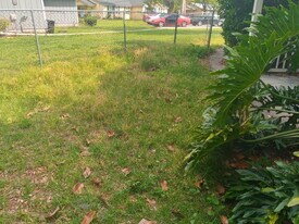 619 Spencer Ave, Unit A in Clearwater, FL - Building Photo