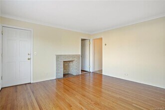 155 Grand St-Unit -1 in Mamaroneck, NY - Building Photo - Building Photo