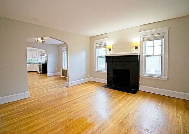 33 Estabrook Rd in Quincy, MA - Building Photo - Building Photo