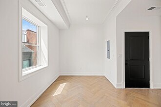 1709 21st St NW, Unit 42 in Washington, DC - Building Photo - Building Photo