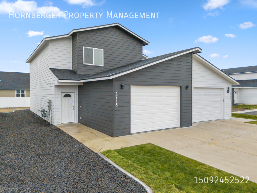 1605 N Manifold Ln in Spokane Valley, WA - Building Photo