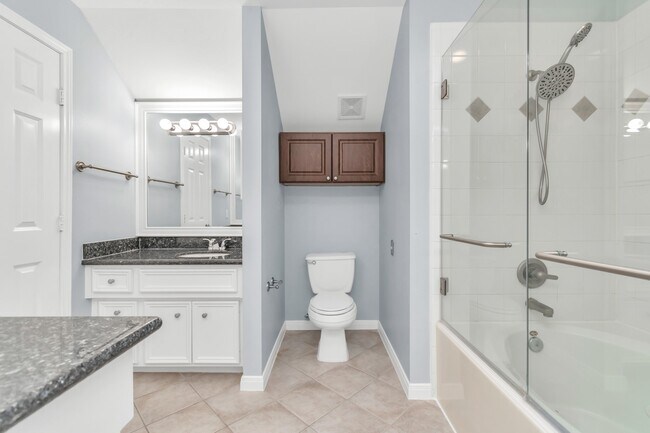 property at 2901 W Dallas St