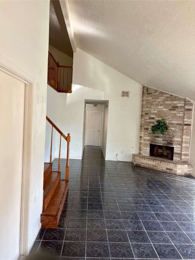 5144 Beaverhill Dr in Houston, TX - Building Photo - Building Photo