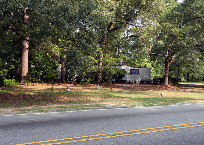 1110 Bacons Bridge Rd in Summerville, SC - Foto de edificio - Building Photo