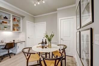 10903 Cypresswood Dr in Houston, TX - Building Photo - Building Photo