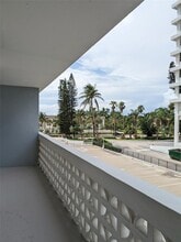 4250 Galt Ocean Dr, Unit 2E in Fort Lauderdale, FL - Building Photo - Building Photo
