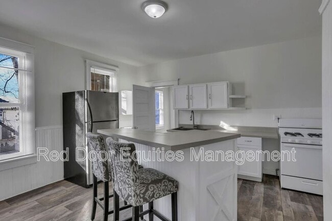 134 W Walnut St in Lancaster, OH - Building Photo - Building Photo