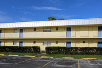 10X Harbour Breeze in Stuart, FL - Foto de edificio - Building Photo