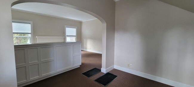 825 NE Evans St in McMinnville, OR - Building Photo - Building Photo