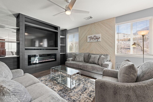 10270 Gold Mine Dr in Reno, NV - Building Photo - Building Photo