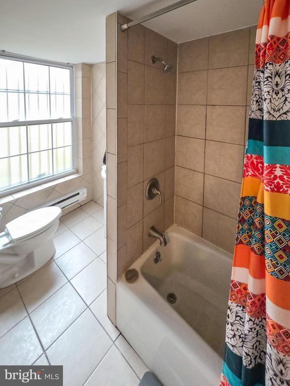 2125 Spring Garden St in Philadelphia, PA - Building Photo - Building Photo