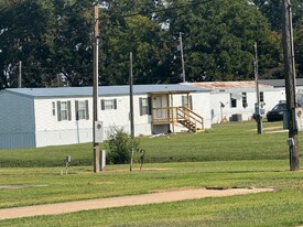 3419 US-65 in Pine Bluff, AR - Building Photo