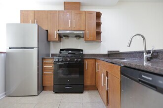 1223 E 52nd St in Chicago, IL - Building Photo - Building Photo